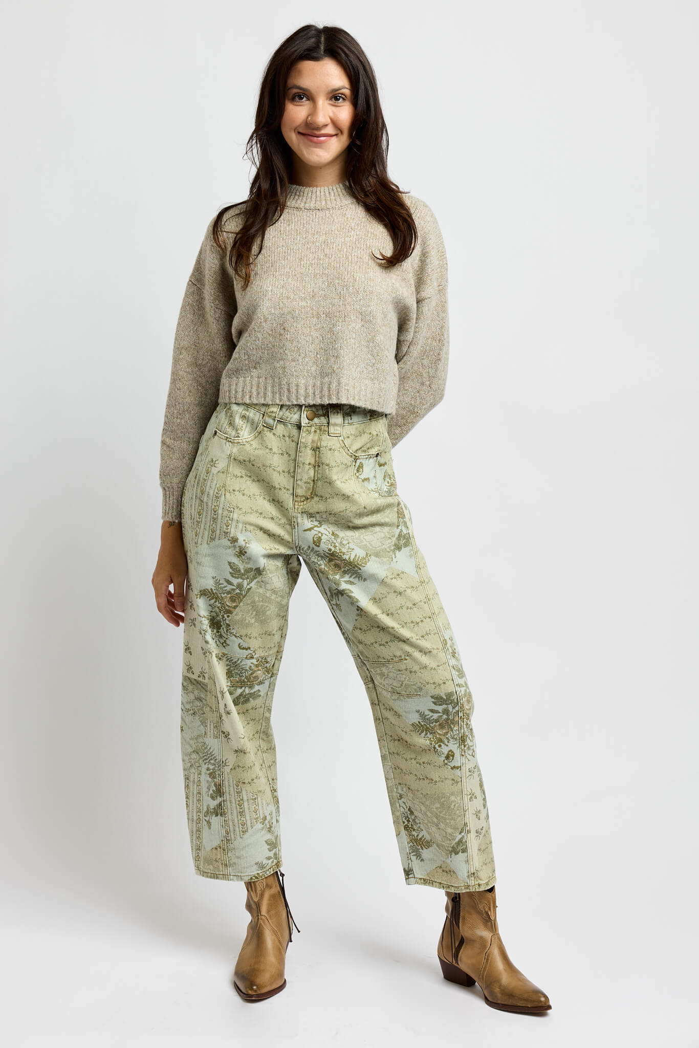 Womens printed barrel cut jeans