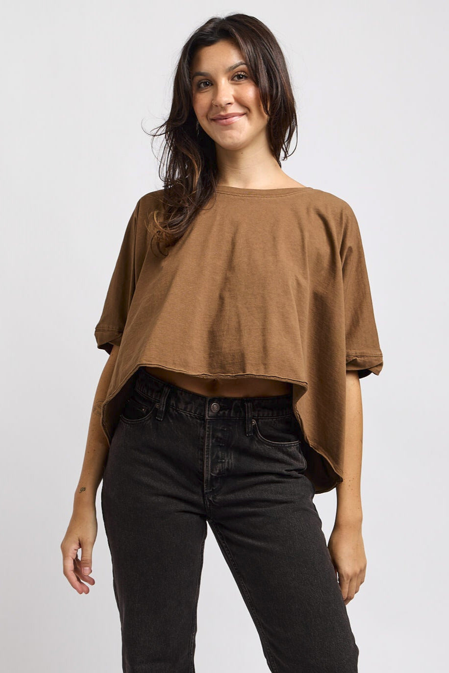 Womens cropped oversized tee