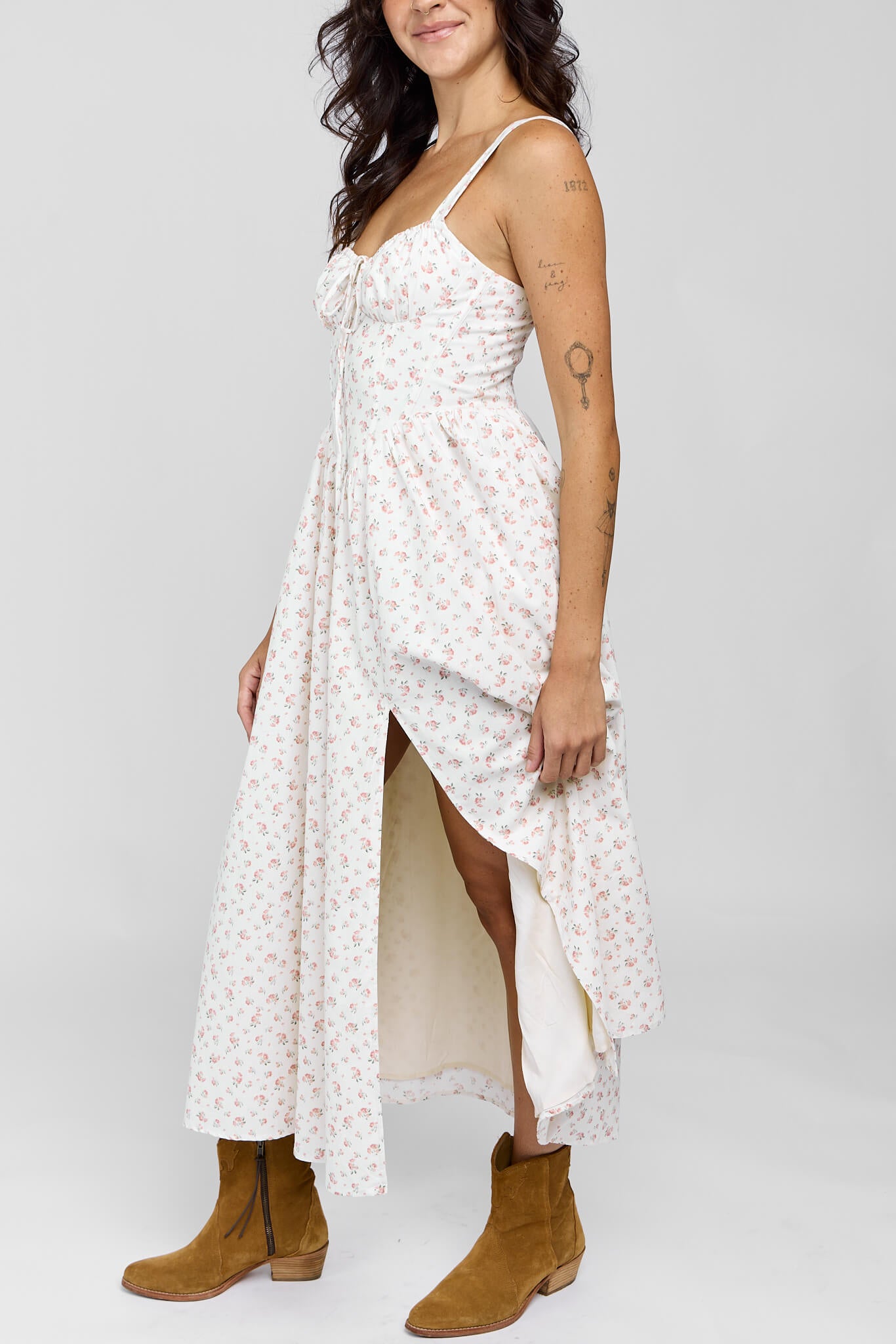 Womens dainty floral print dress with slit 