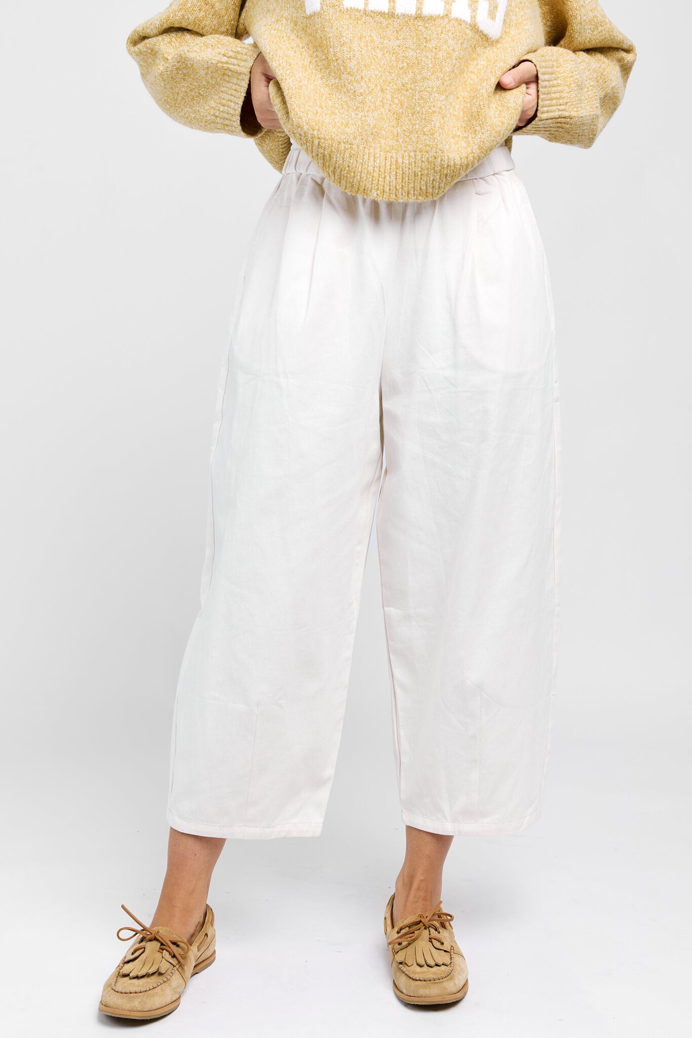 Womens high waist strouser pant with stretchy waistband