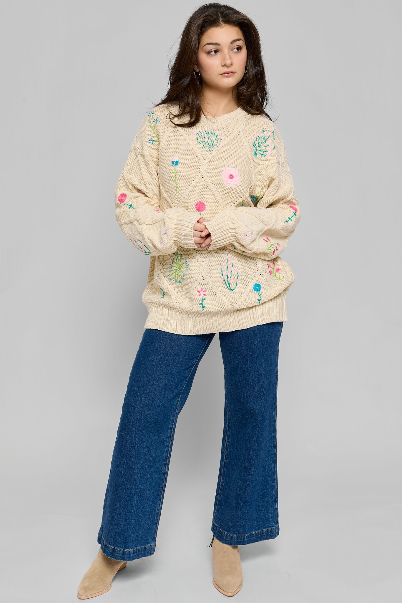Embroidered Doodle Sweater - Kariella