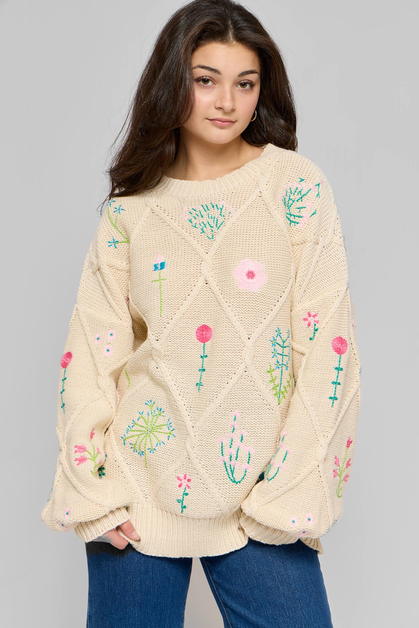 Embroidered Doodle Sweater - Kariella