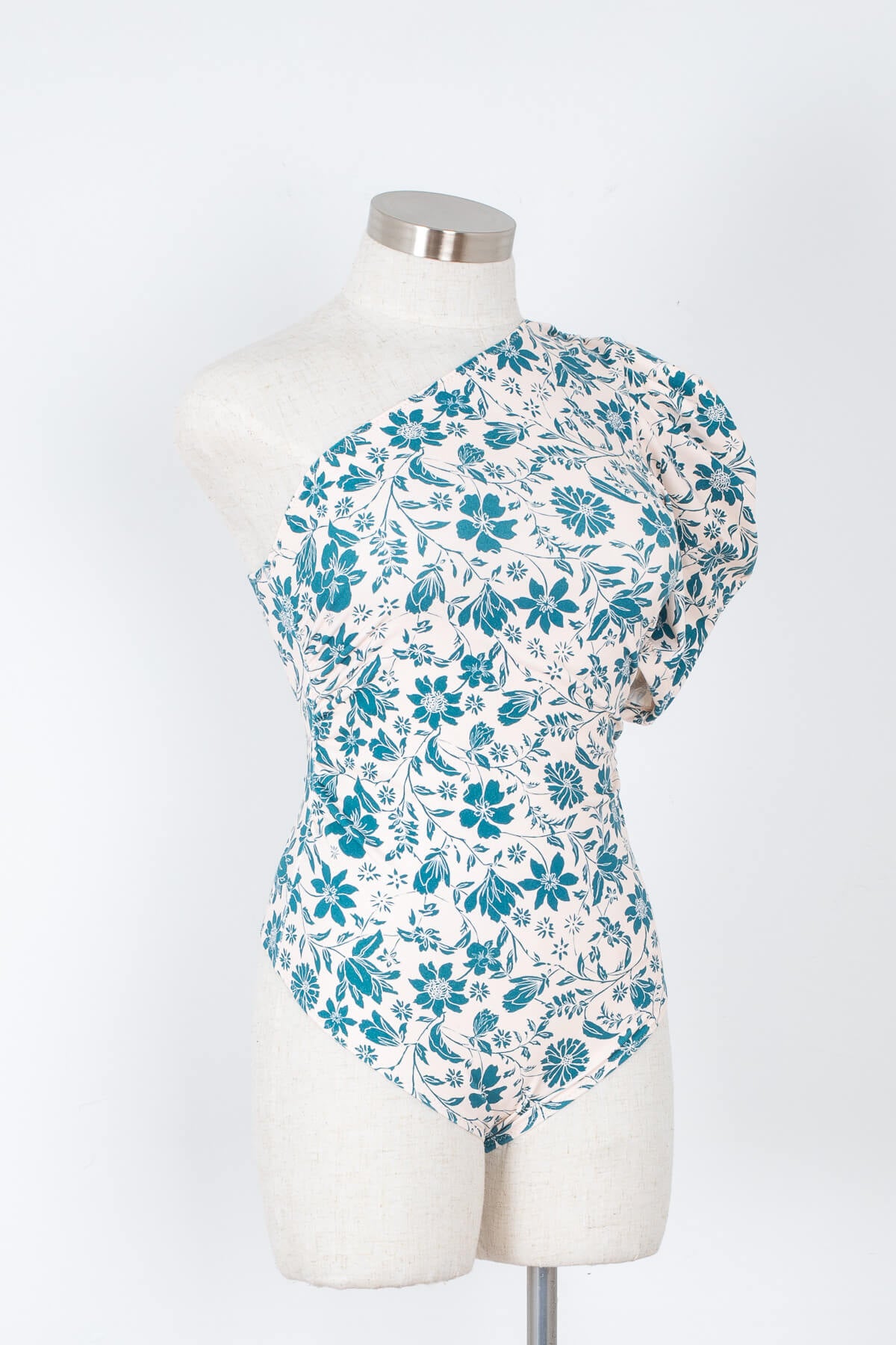 Asymmetrical puff sleeve floral print bodysuit | Kariella