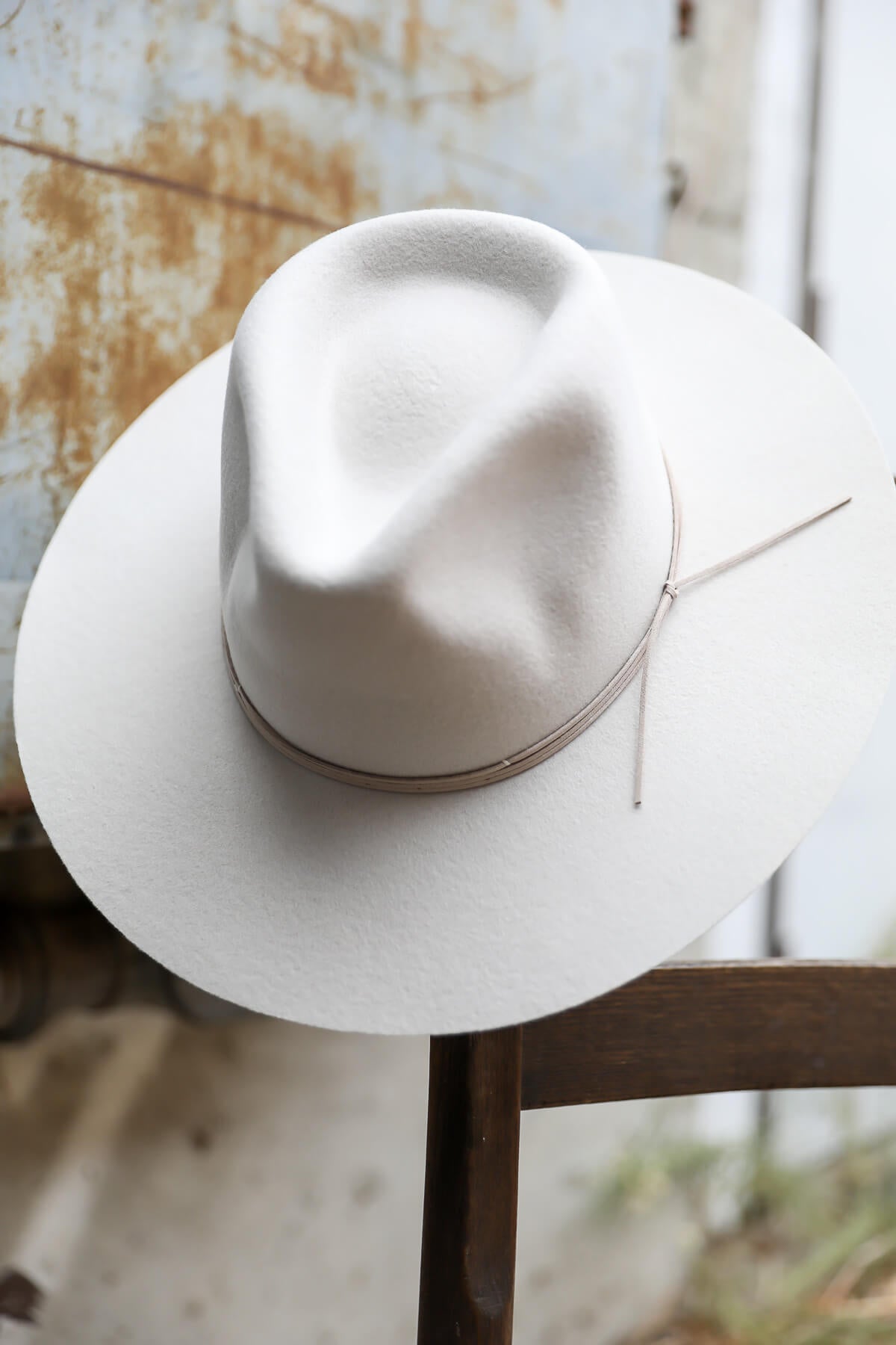 Off-white wide brim fedora